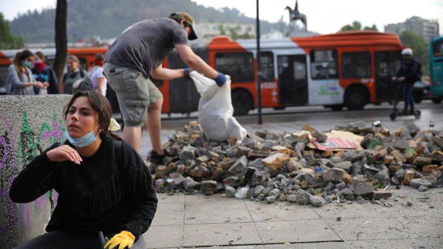 Protestas en Chile alcanzan las autopistas  y declaran otro toque de queda