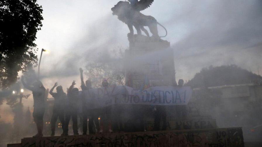 Chile persigue una nueva normalidad, con cambio de gabinete y sin militares Chile persigue una nueva normalidad, con cambio de gabinete y sin militares