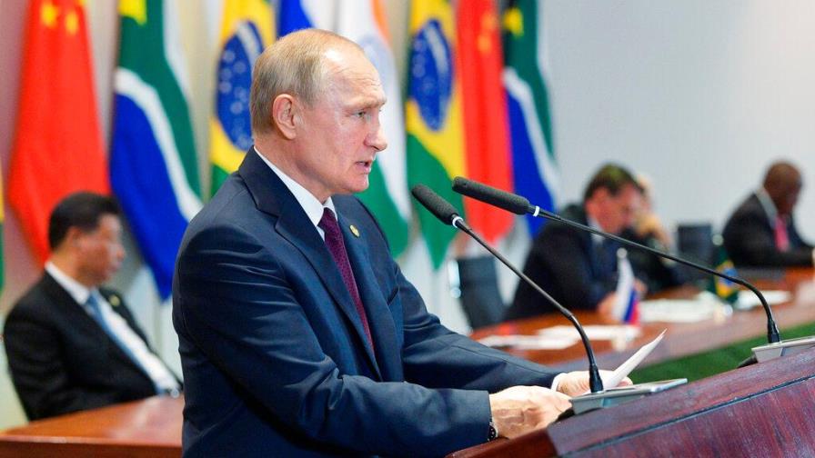 Rusia aprueba una ley que prohíbe vender móviles sin aplicaciones rusas