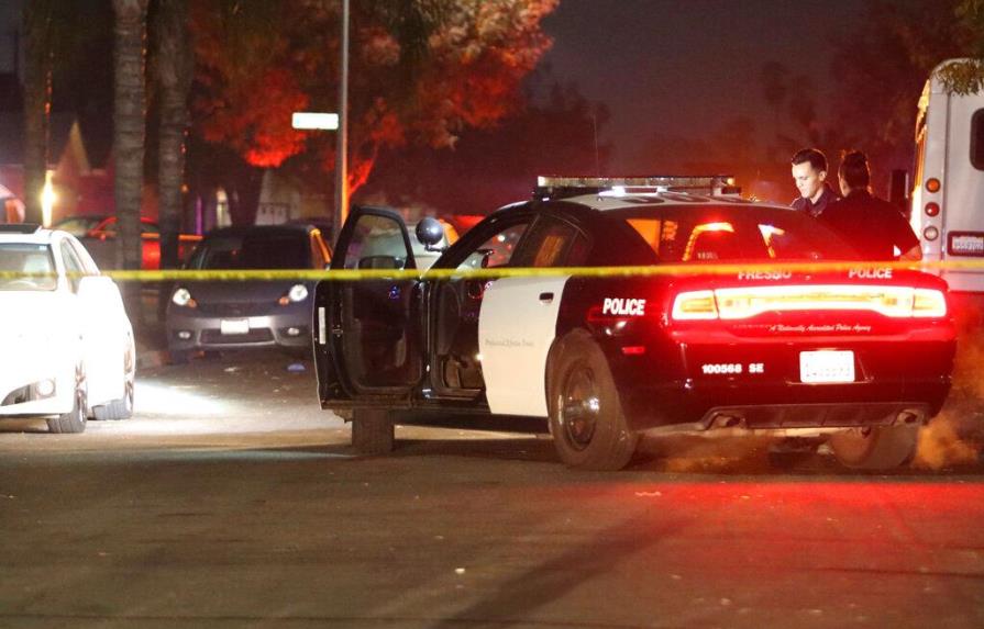 Diez baleados, 4 muertos en una fiesta en California