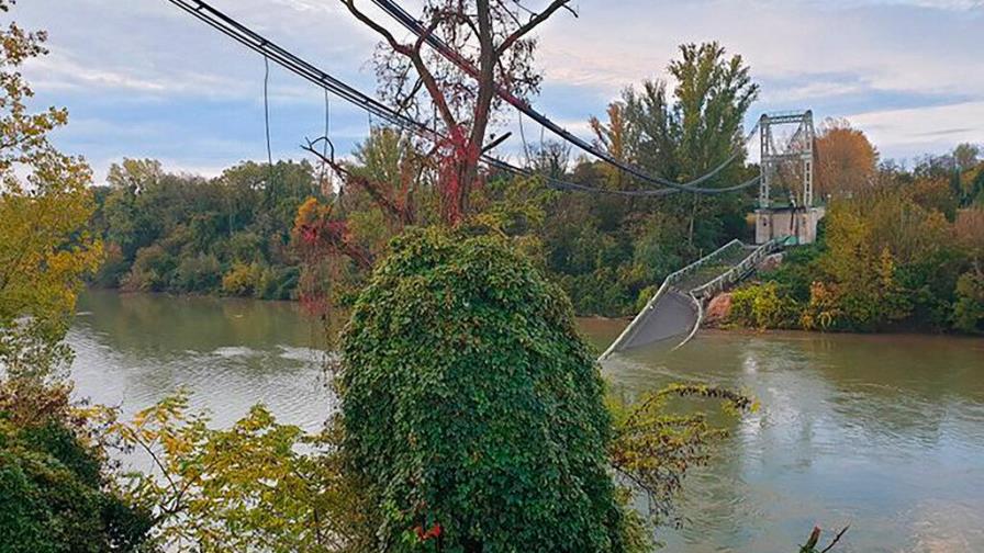 Un muerto y varios desaparecidos por el derrumbe de un puente en Francia