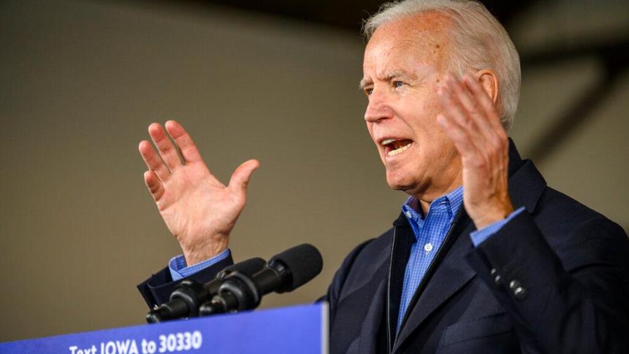 Biden critica a los republicanos por apoyar a Trump en el caso de Ucrania