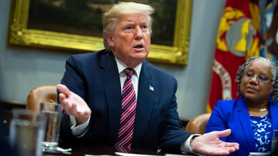 Trump abordará problemas de presión de agua que obligan a muchas descargas de los inodoros Trump abordará problemas de presión de agua que obligan a muchas descargas de los inodoros