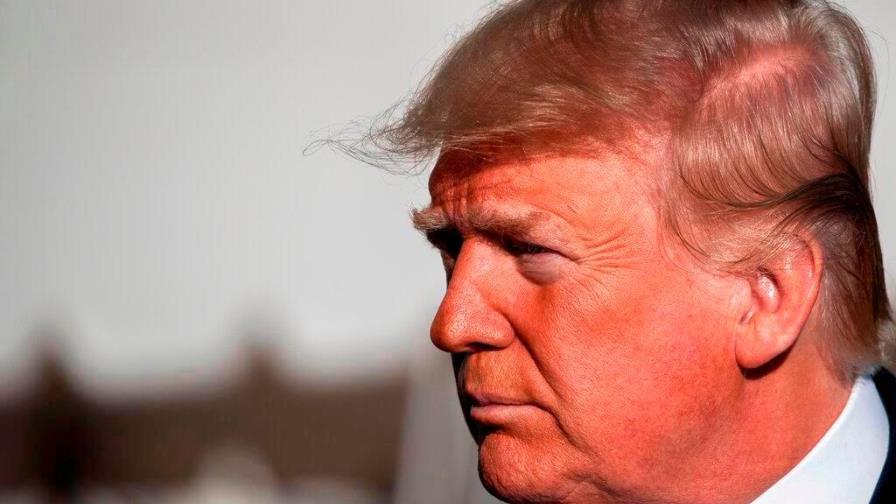 Aspirantes demócratas celebran el primer debate tras el impeachment a Trump