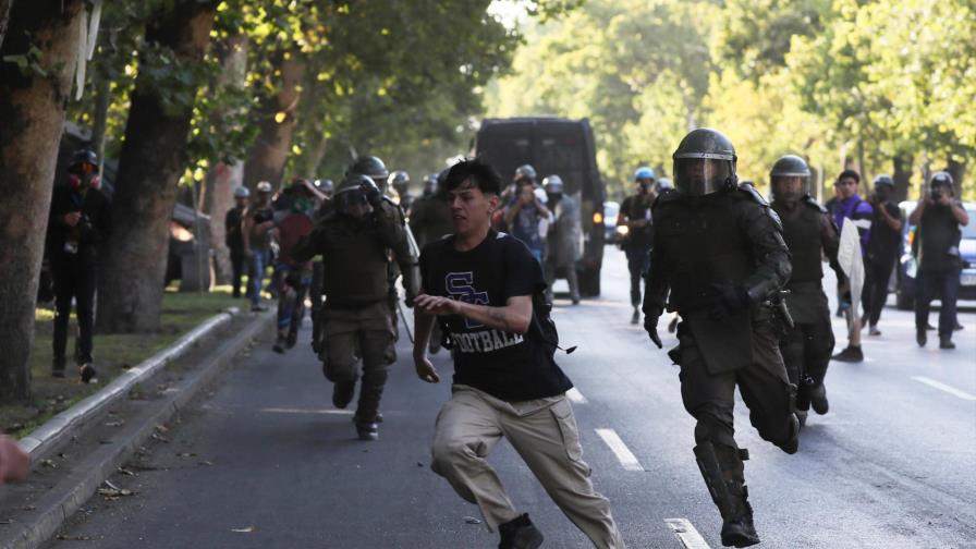 Protestas en Chile bajan de intensidad tras dos meses pero sigue descontento
