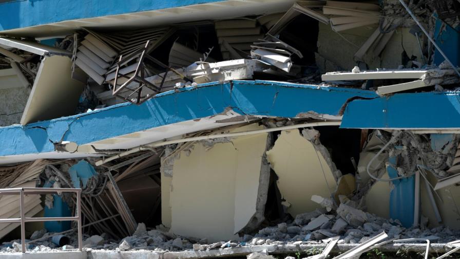 Fuertes réplicas siguen sacudiendo a Puerto Rico