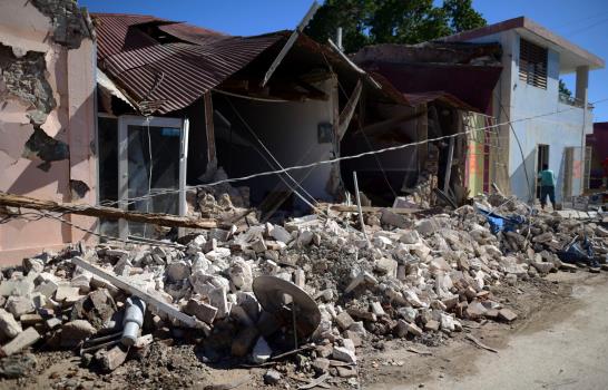 El mayor sismo en un siglo deja a puertorriqueños sin hogar