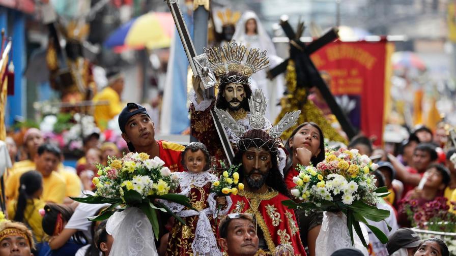 Más de 290 heridos leves en la procesión del Nazareno Negro en Manila