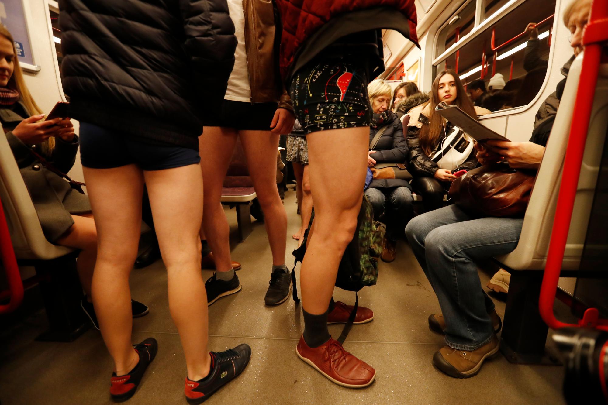 Día Internacional “Sin pantalones en el metro”