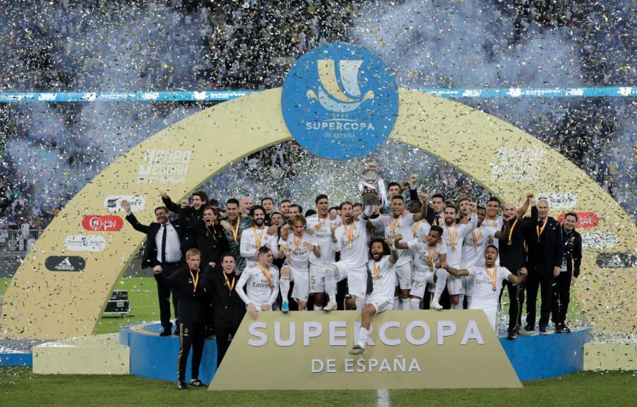 Real Madrid campeón de la Supercopa de España al ganar 4-1 al Atlético en penales