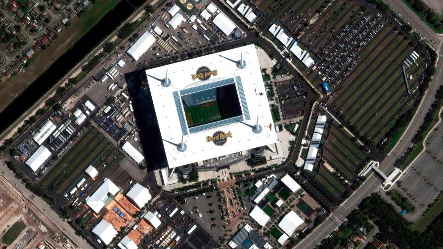 Golpe por 123 millones de dólares a redes de artículos falsos en Super Bowl Golpe por 123 millones de dólares a redes de artículos falsos en Super Bowl