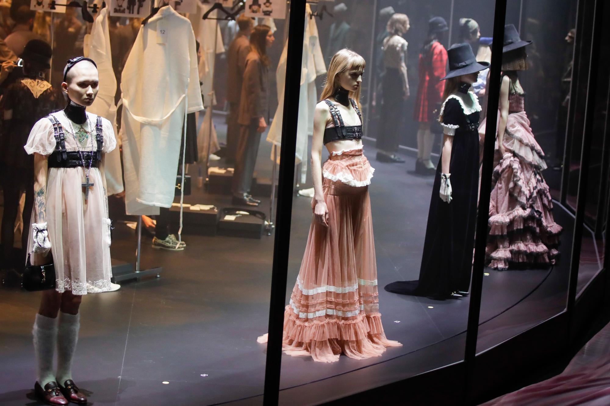 Es una colección impregnada por otras artes como la música.