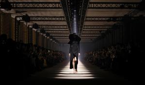 Givenchy celebra la "belleza imperfecta"