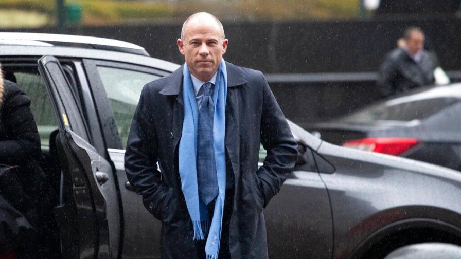 El polémico abogado que se enfrentó a Trump sale de prisión por la pandemia