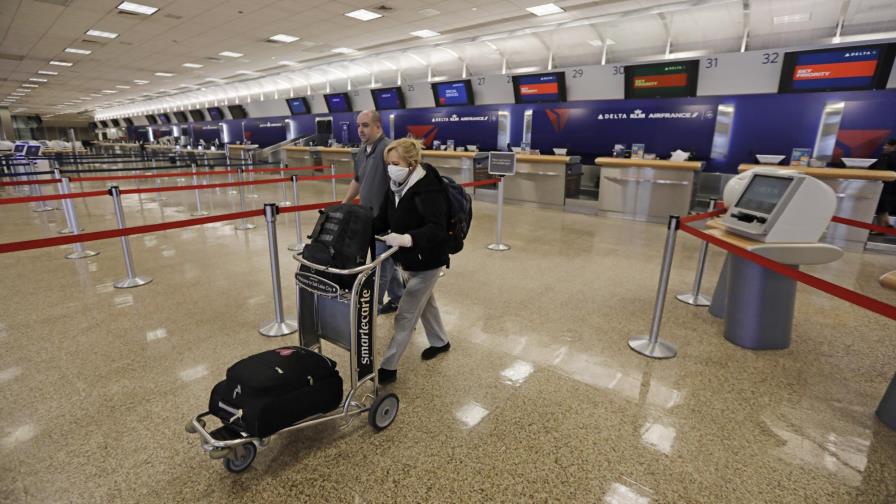 IATA preocupada por aplicación de pruebas de COVID-19 en los aeropuertos dominicanos