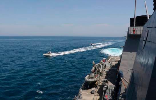 EEUU emite nueva directriz para roces con buques de guerra