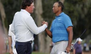 Duelo Woods y Mickelson, en duplas con Manning y Brady