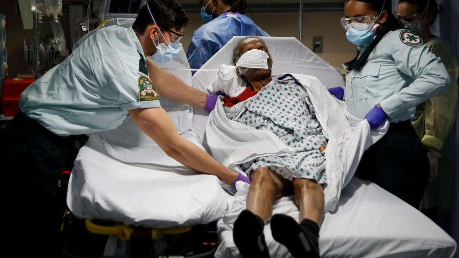 EE.UU. reporta 142,363 nuevos contagios y 1,764 muertes por el COVID-19
