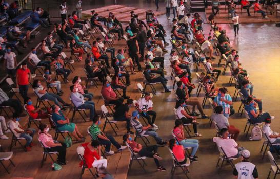 Nicaragua organiza velada de boxeo con poco público
