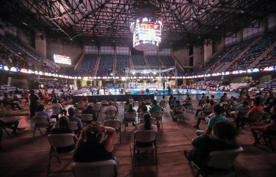 Nicaragua organiza velada de boxeo con poco público