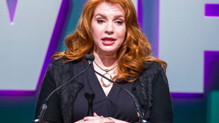 La escritora de Twilight publicará en agosto la precuela, Midnight Sun