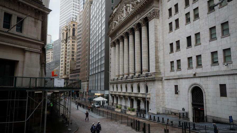 Wall Street termina en negativo luego de advertencia de presidente de la Fed