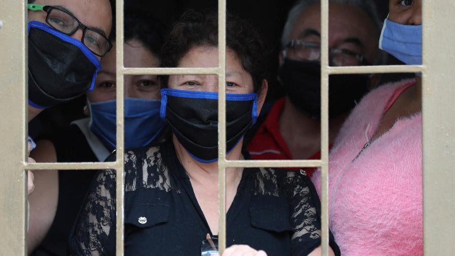 La OPS se declara muy preocupada por la rápida expansión del COVID en América