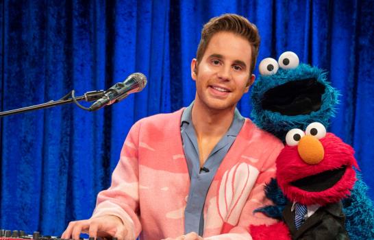 Elmo tendrá su propio talk show en HBO