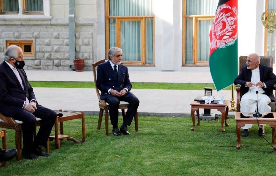 Enviado de EEUU intenta salvar acuerdo de paz en Afganistán