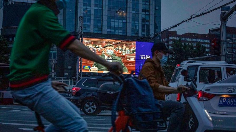 Primeras pruebas de una vacuna china contra la COVID dan resultados positivos