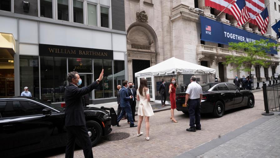 Wall Street retoma actividad en el parqué con solo cuarta parte de corredores