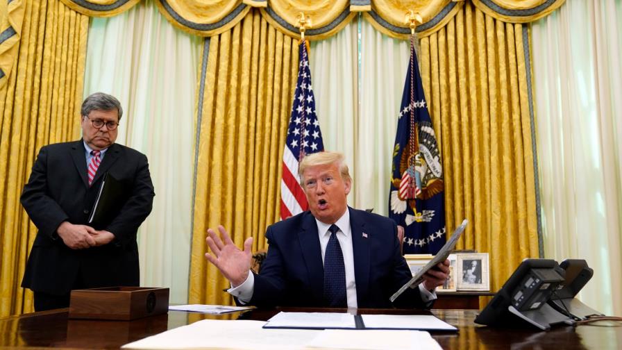 Trump firma orden ejecutiva que regula Redes Sociales Trump firma orden ejecutiva que regula Redes Sociales