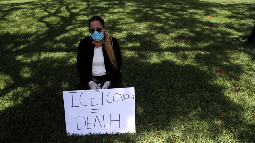 Urgen parar traslado de inmigrantes de Florida por riesgo de COVID-19