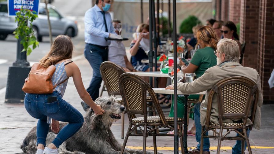 Los restaurantes de Nueva York reclaman ayudas al desempleo para sobrevivir