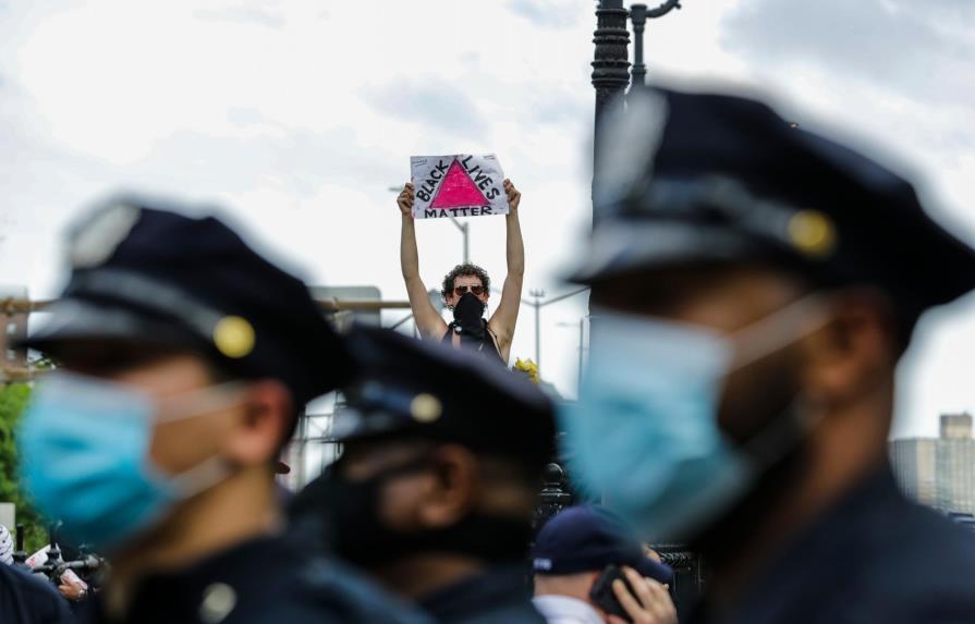 Los neoyorquinos vuelven a la calle para protestar por la muerte de Floyd