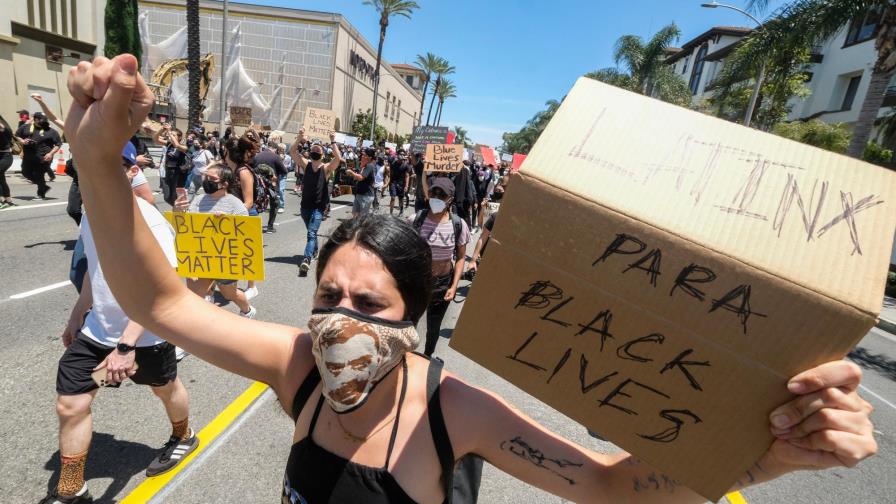 Detenidos en Los Ángeles por protestar durante toque de queda no enfrentarán cargos