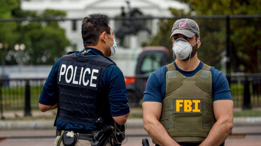 FBI abre investigación por varios casos de negros colgados en árboles en EEUU FBI abre investigación por varios casos de negros colgados en árboles en EEUU