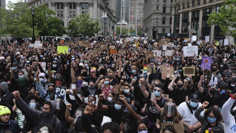 Nuevas protestas en Nueva York tras saqueos nocturnos y pese a toque de queda Nuevas protestas en Nueva York tras saqueos nocturnos y pese a toque de queda