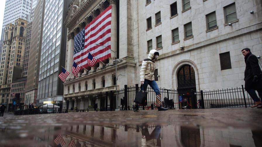 Wall Street con cierre mixto ante contracción histórica de economía de EEUU Wall Street con cierre mixto ante contracción histórica de economía de EEUU