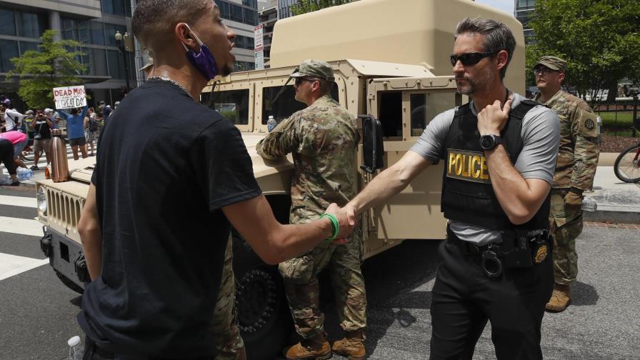 Nueva York desmantelará su unidad policial contra el crimen tras protestas