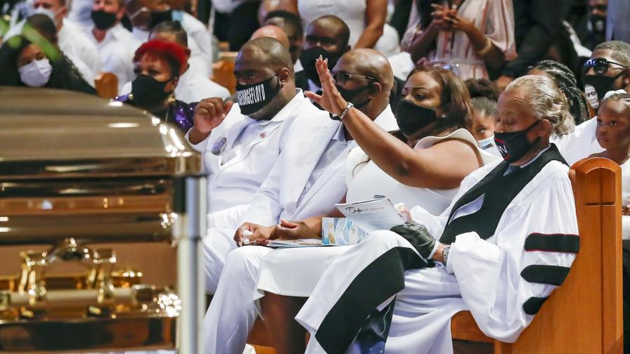 Estados Unidos despide a George Floyd en un funeral privado por el cambio”