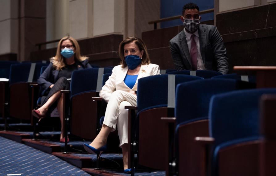 Nancy Pelosi pide retirar estatuas de confederados del Capitolio de EEUU