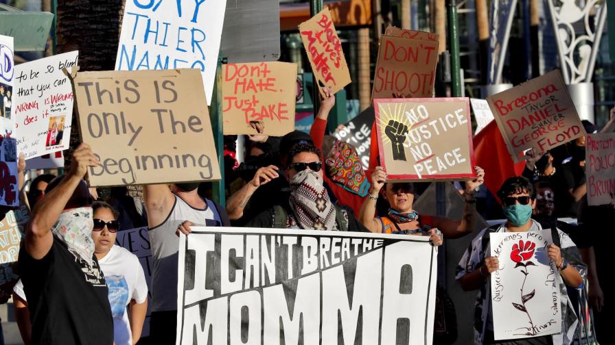 Las protestas en EEUU alimentan la lucha contra los simbolos racistas