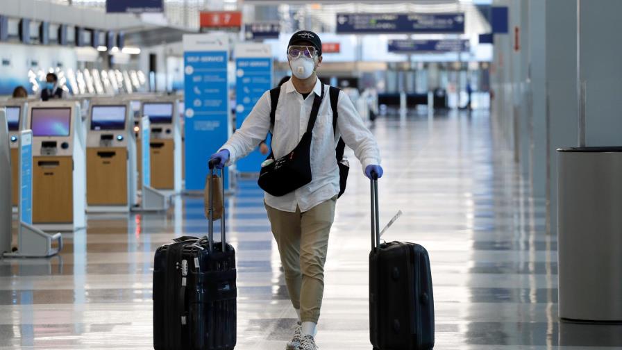 La escasa vigilancia de viajeros permitió propagación de COVID-19