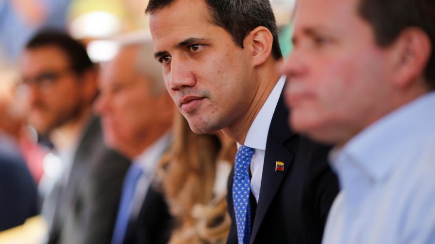 Fiscal de Venezuela ordena captura de 11 opositores por caso del oro en Inglaterra