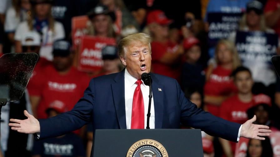 Trump extiende por 5 semanas préstamos a pequeñas empresas por la pandemia