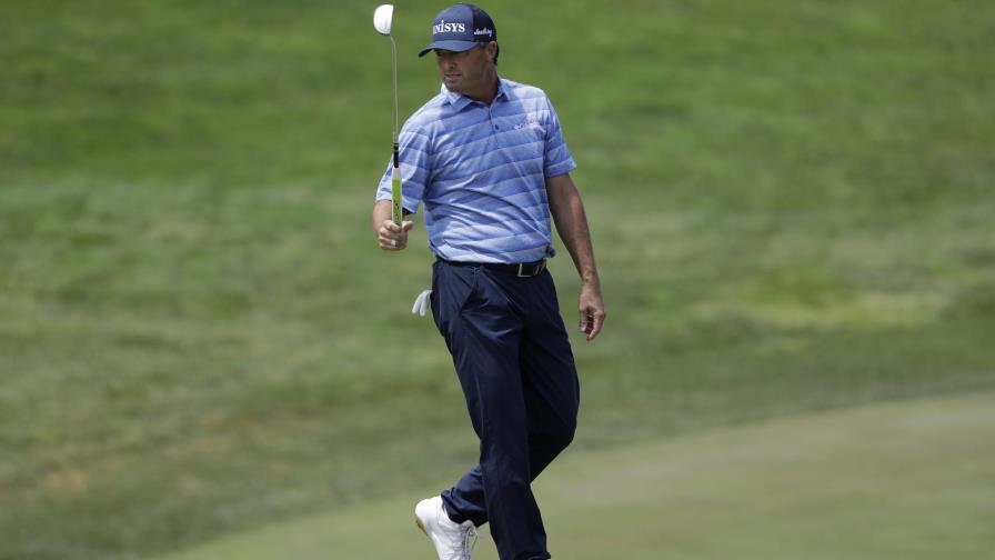 Palmer y Finau, líderes; Rahm, su amenaza; se salva Woods; fuera DeChambeau