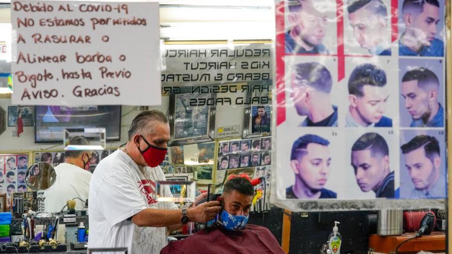 ¿Por qué el coronavirus sigue golpeando con fuerza a EE.UU.?