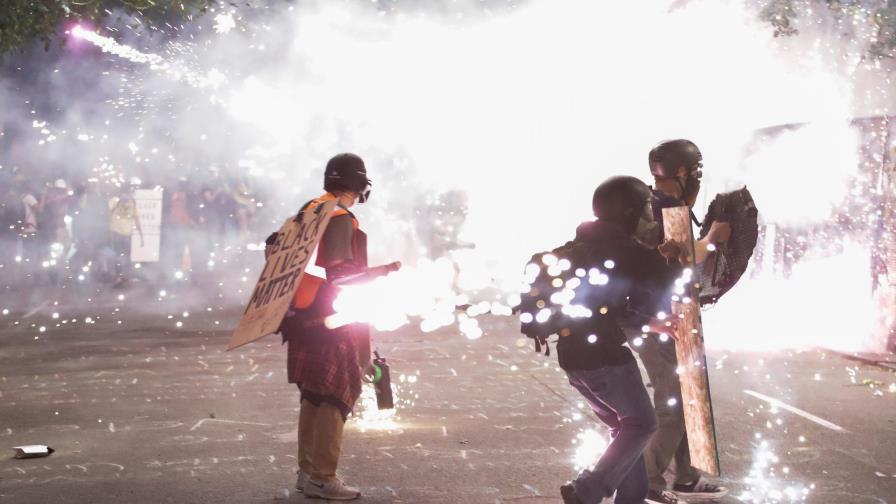 Fiscal general de EEUU defiende en el Congreso respuesta de Trump a protestas