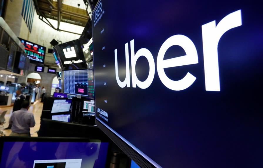Juez de EE.UU. obliga a Uber a clasificar a sus conductores como empleados